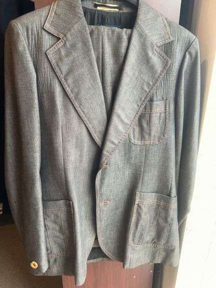 Men's Suit