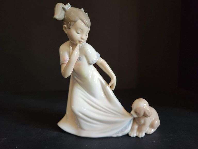 Lladro NAO - "Let Me Go" Girl with Puppy