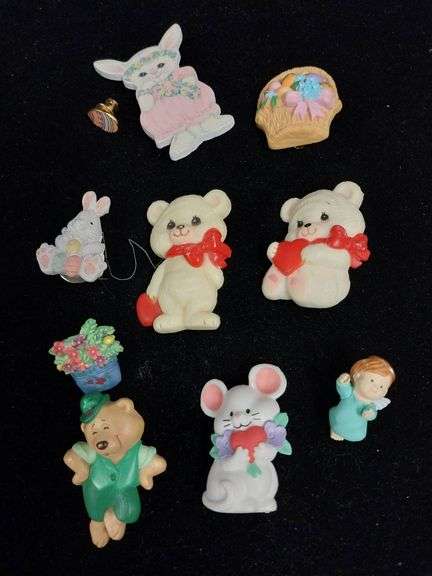 Vintage Pins and Brooches