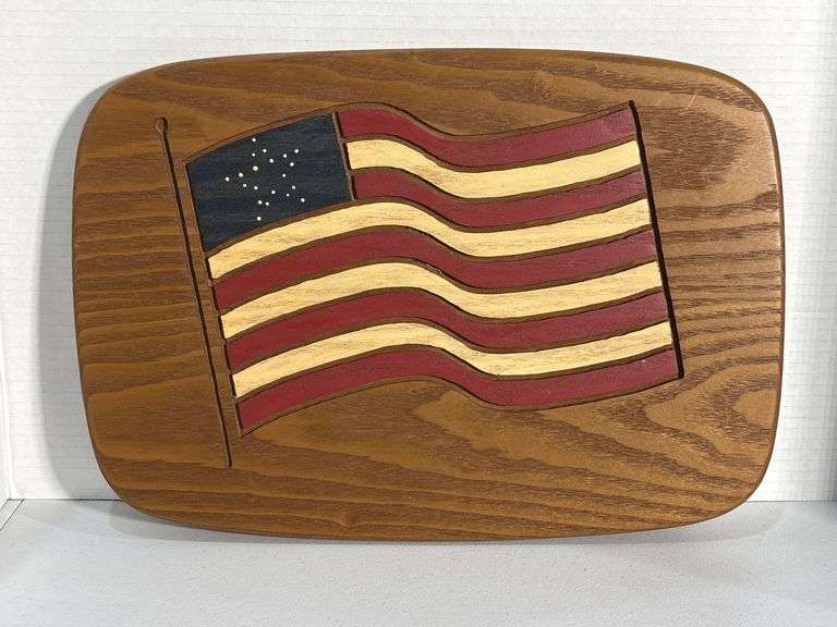 Longaberger  Wood Lid  with American Flag Design