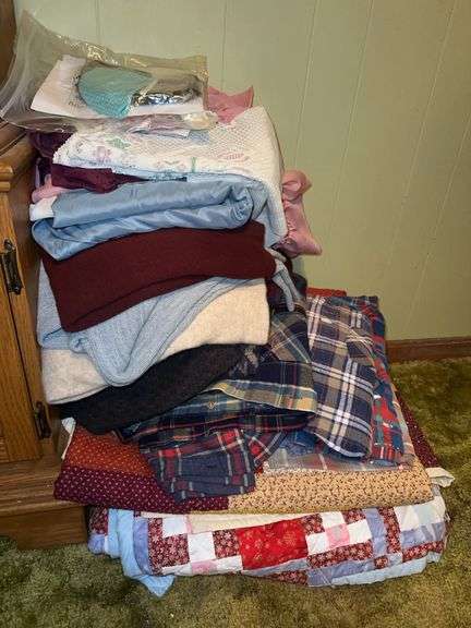 Linens and 2 Quilts