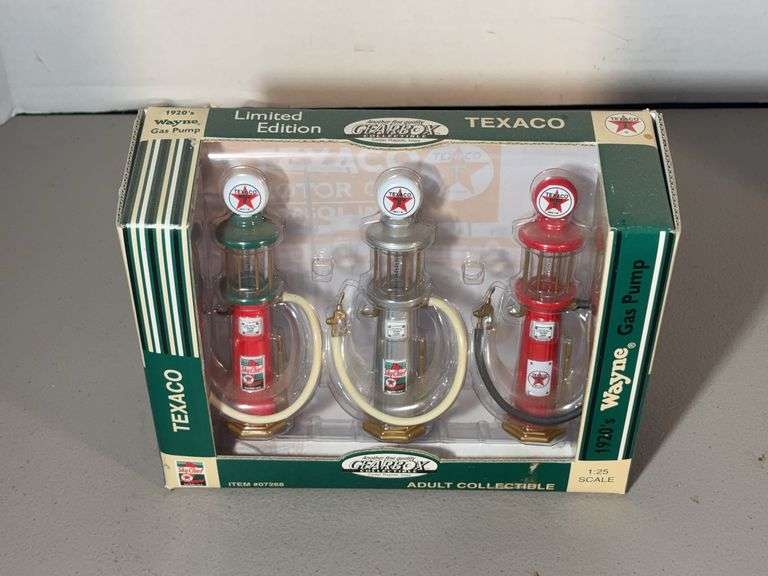 Vintage Texaco, Gas Pumps by Gearbox