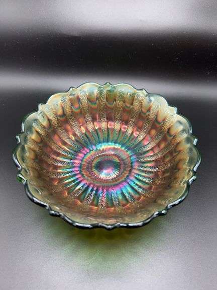 Fenton Stippled Rays Bowl