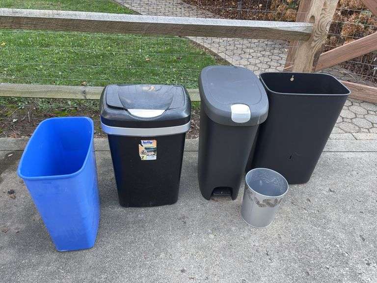 Trash Can Lot