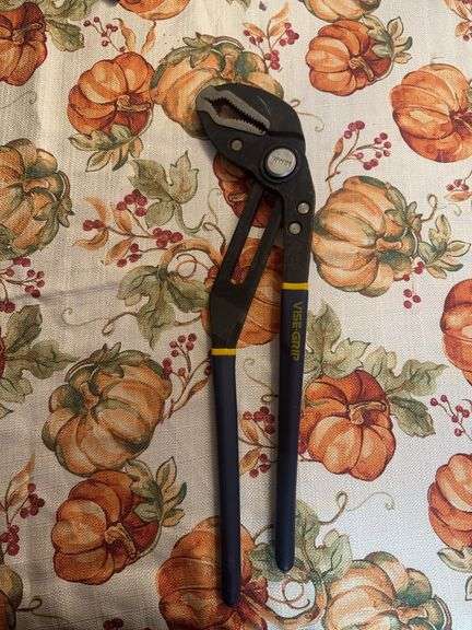 Large Irwin Groove Lock Pliers