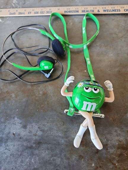 Green M&M Walkman Radio With Headset