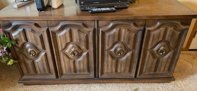 Sideboard