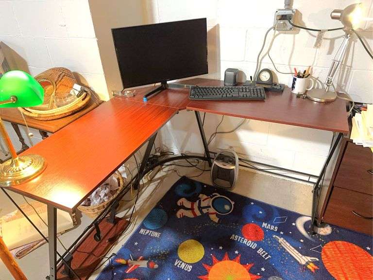Small L shaped contemporary Desk