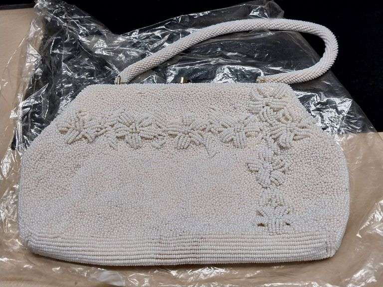 Beaded Handbag with Floral Design and Satin Interior