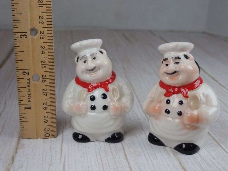 Chef Figurine Ceramic Salt and Pepper Shakers