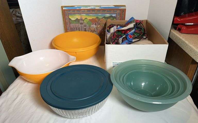 Mixing Bowls, Placemats, Aprons, Dishtowels & More, Including Pyrex ...