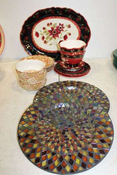 Ceramic Dishware & Mosaic Chargers