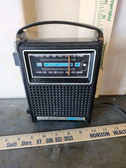 General Electric Two Way Power Radio 8''X6''X2.5''