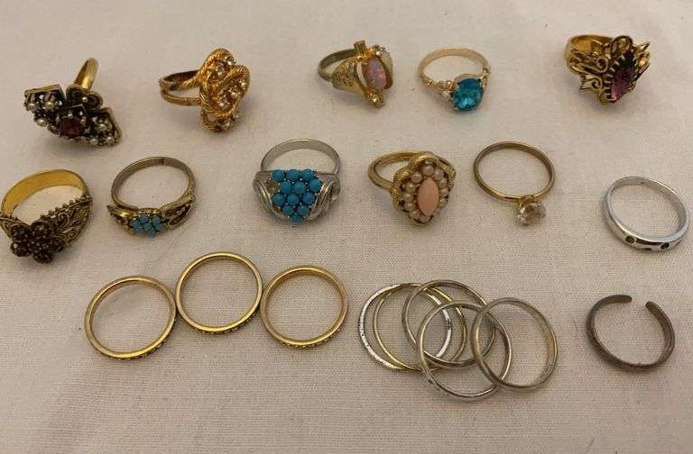 Costume Jewelry Rings - Most Unmarked