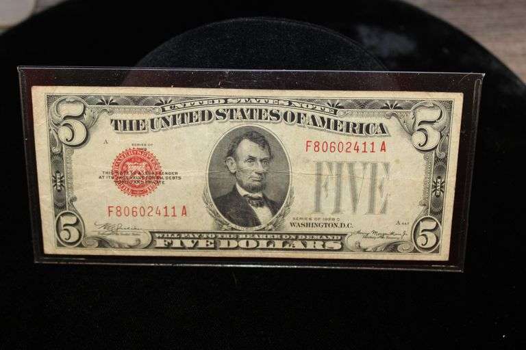 U.S. 5 Dollar Red Seal Note
