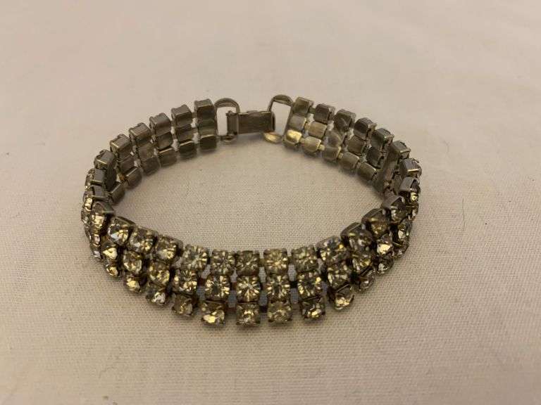 Vintage Weiss Rhinestone Bracelet