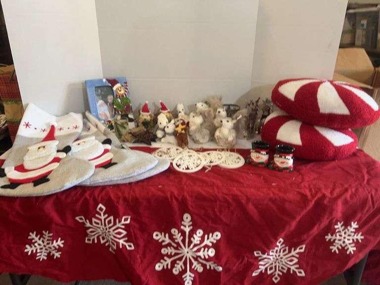 Christmas Decorations & Ornaments