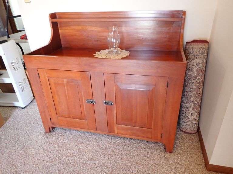 Wooden Sideboard With Two Doors and Open Back Shelf & Lamp