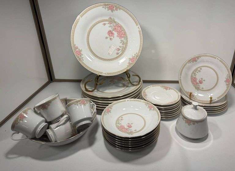 Fairfield China Dinnerware Set with Pink Roses and Gold Trim