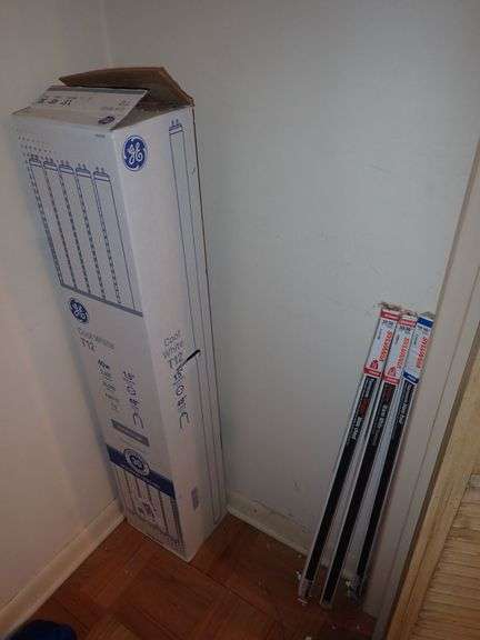 GE and Sylvania Fluorescent Light Tubes
