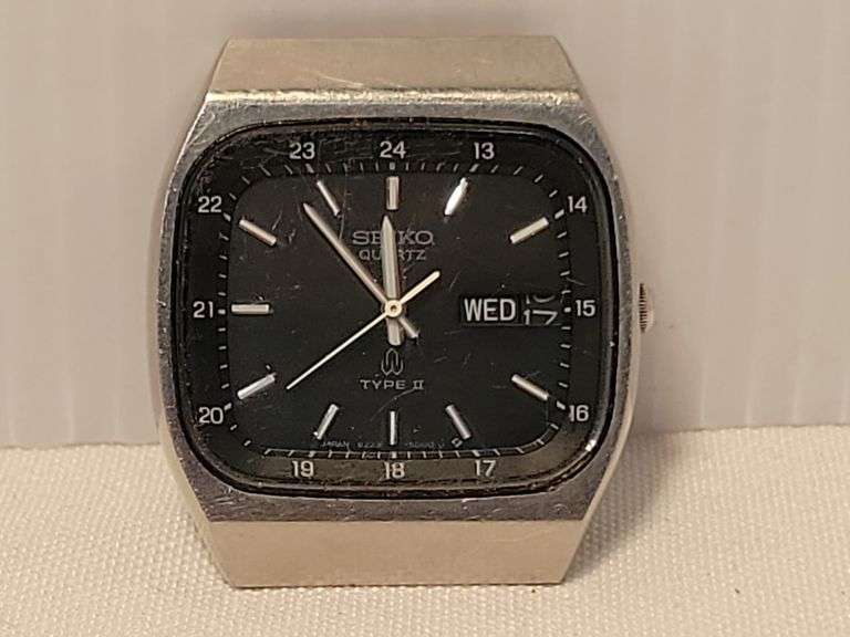 Seiko Quartz Type II Watch