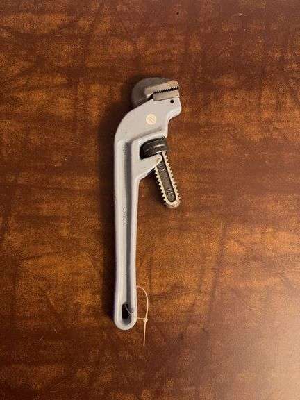 Pittsburgh Pipe Wrench 14”