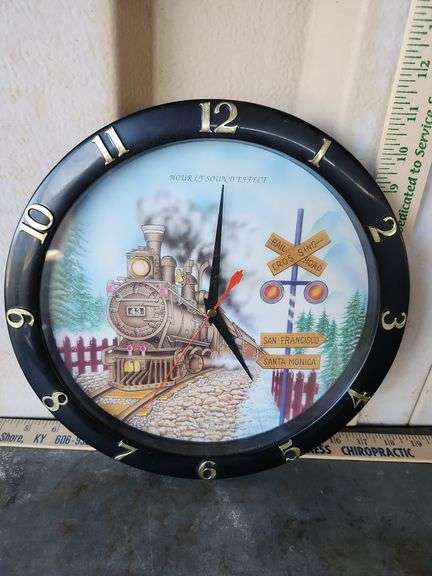 1996 Yen Huei Chang Battery Operated Train Clock Hourly Sound Effect