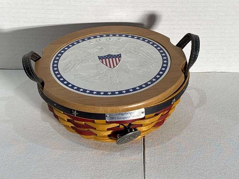 Longaberger 2005 Inaugural Basket with Lid and Handles
