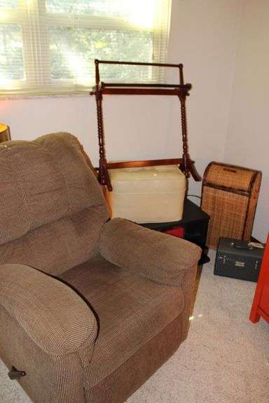Recliner & More