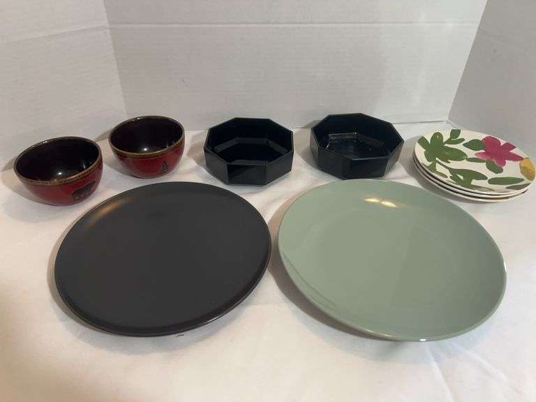 Assorted Dinnerware