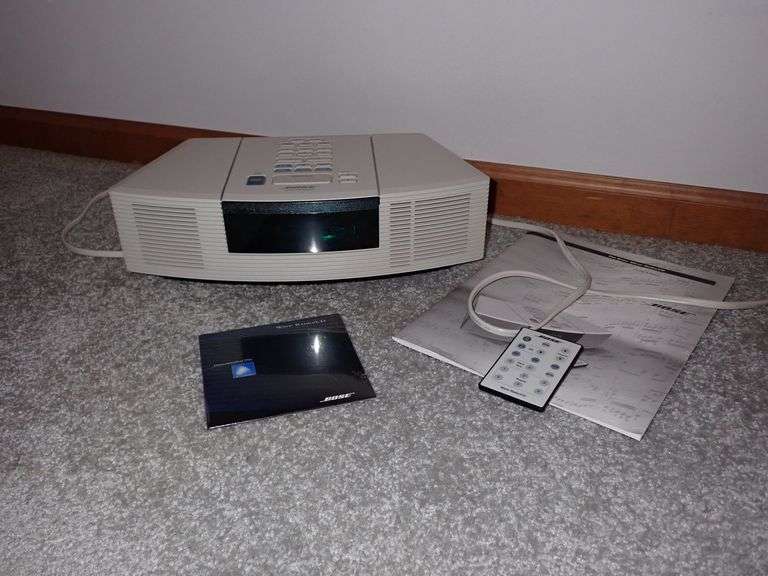 Bose Wave Radio/CD Model AWRC-1G with Remote and Manuals
