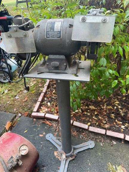 Bench Grinder on Stand