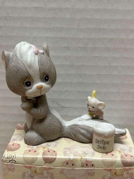 1987 Precious Moments Figurine – Brighten Someone’s Day