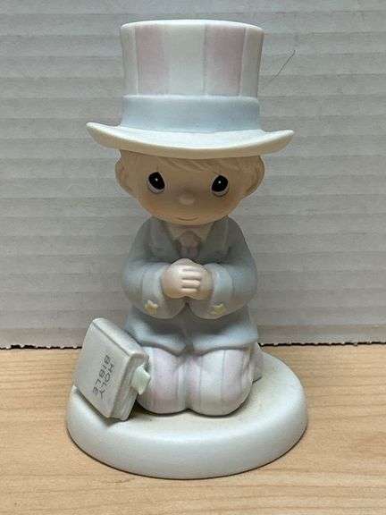 1992 Precious Moments God Bless the USA Figurine