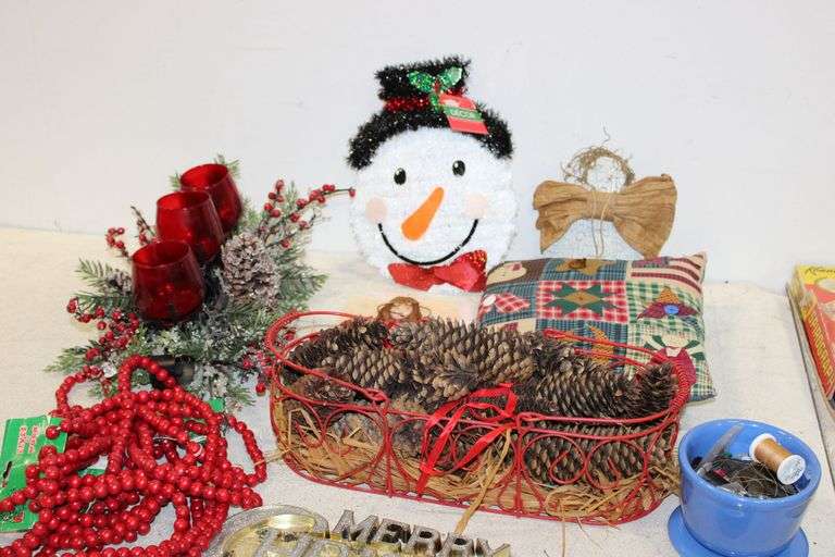 Holiday Decor Assortment