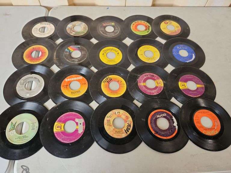 20 Records 45's, Carly Simon, The Stanley Brothers, Bobby Vinton, Kenny ...