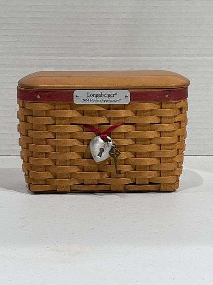 Longaberger 2004 Housewarming Basket With Accessories