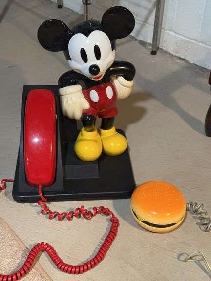 Mickey Mouse phone
