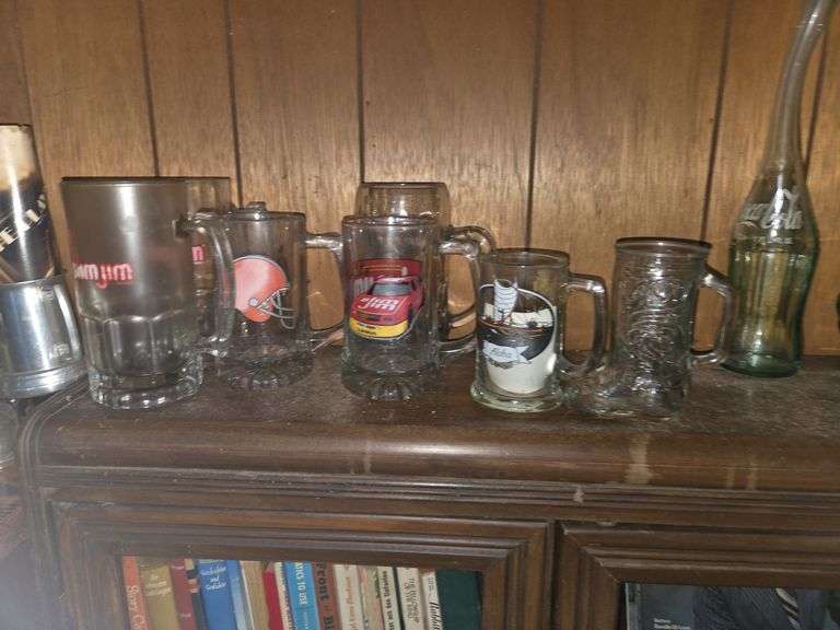 Glasses, beer mugs