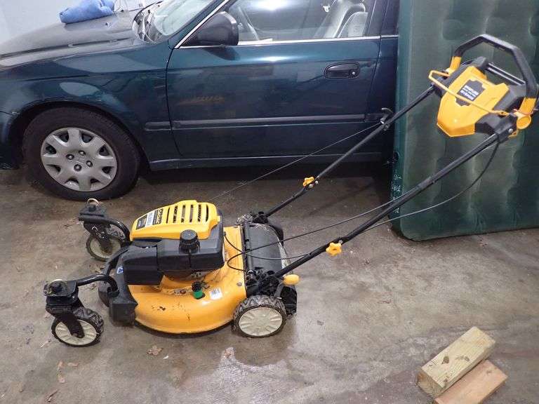Cub Cadet SC 500 Z Self-Propelled Lawn Mower, 159cc Engine, Caster Wheels