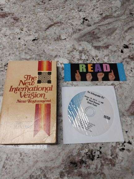 1984 New International Version New Testament with DVD and Bookmark