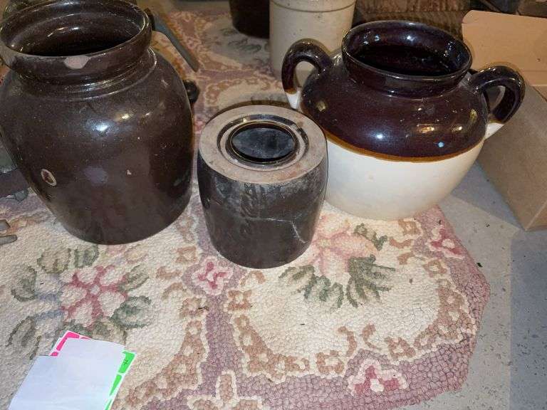 3 pots