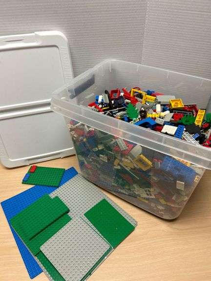 29-Qt Tote of Assorted LEGO Bricks With Baseplates