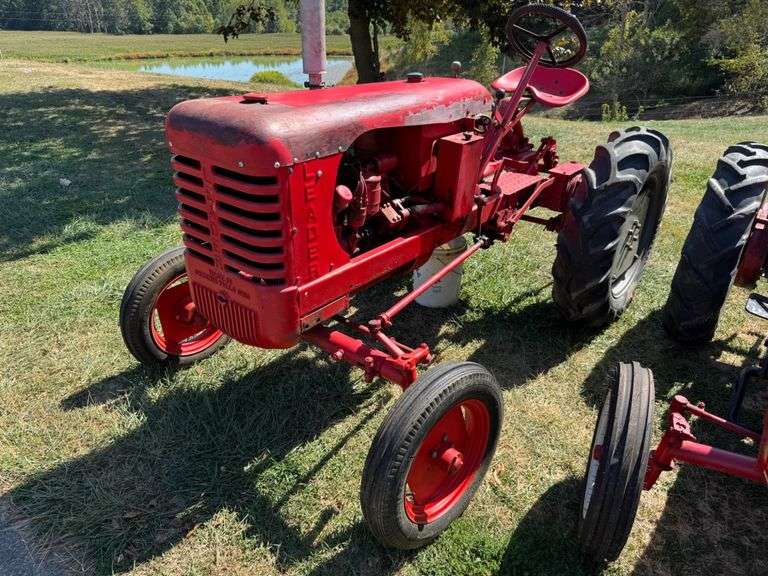Leader Tractor - Auction Ohio