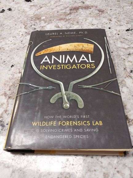 Animal Investigators by Laurel A. Neme, Ph.D. (2009) Hardcover