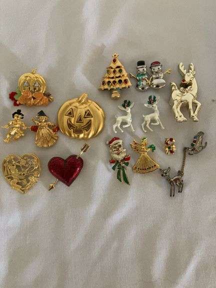 Ladies' Costume Jewelry Pins
