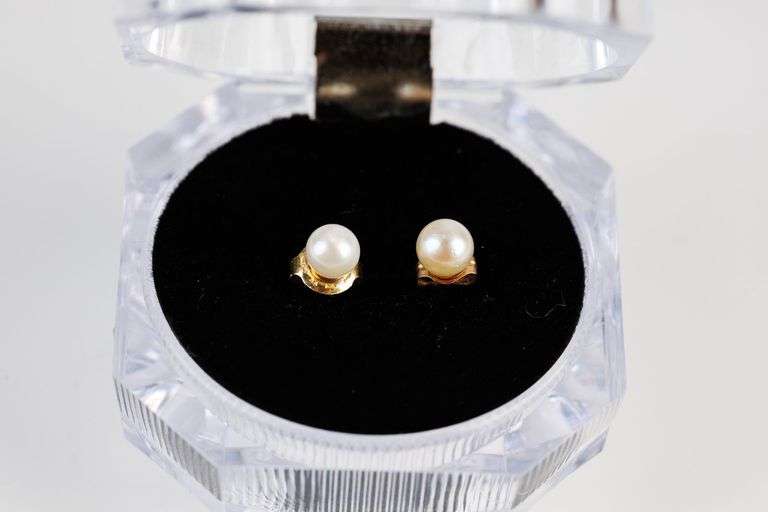 Natural Pearl and 14k Gold Earrings