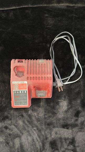 Milwaukee M12 M18 Lithium-Ion Battery Charger