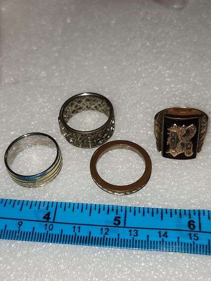 Four Size 8 Rings - Auction Ohio