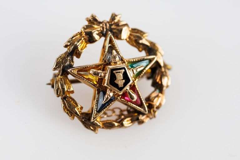 Small Vintage 10k Gold Eastern Star Free Mason Pin
